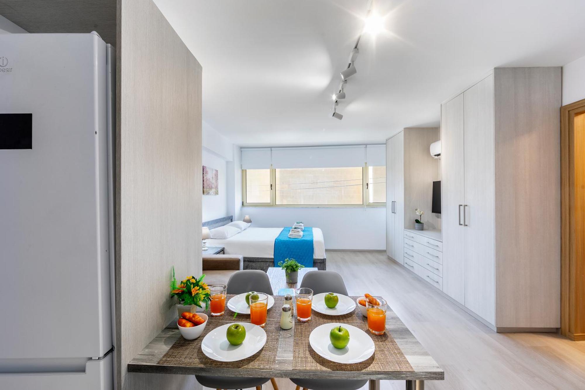 C-Premium Apts 100M From Beach And City Centre Larnaca Exterior foto