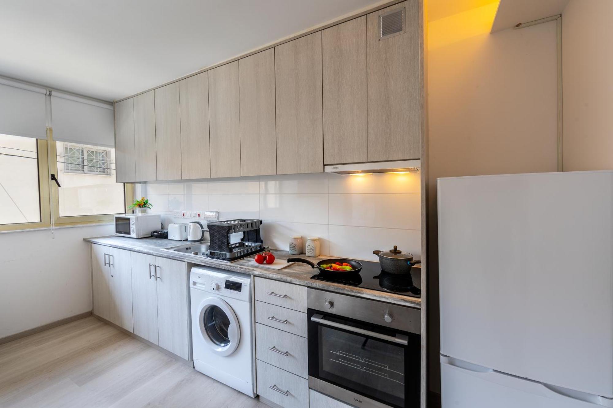 C-Premium Apts 100M From Beach And City Centre Larnaca Exterior foto
